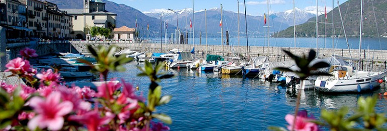 Kreuzfahrt von dem oberen Teil des Lago Maggiore
